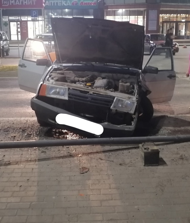 ❗❗Еще одно ДТП, прямо сейчас у ЦУМа.