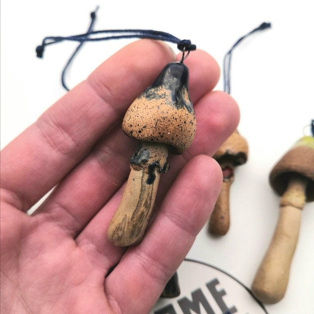 Царство Mycota: штучки с мухоморами и не только от брендов...