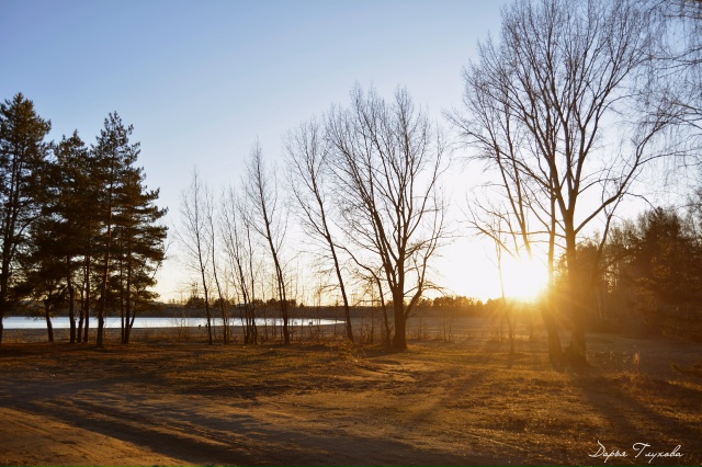 В любое время года, суток, при любой погоде, люди находя...