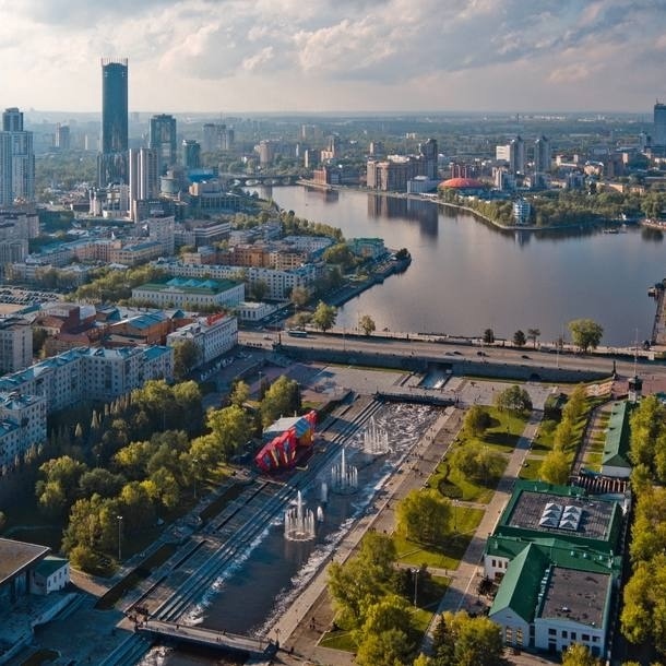 🏗️В Екатеринбурге историческое здание впервые отдад...