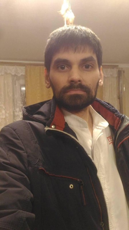 Во Владикавказе задержали детского психолога, который признался в насилии над детьми.
Он работал с