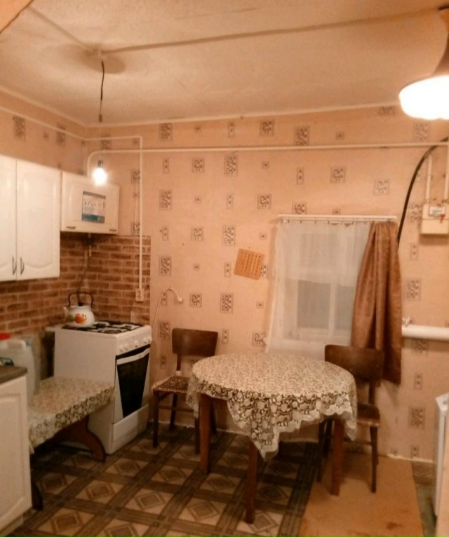 Продам деревянный жилой дом в хорошем состоянии с земе...