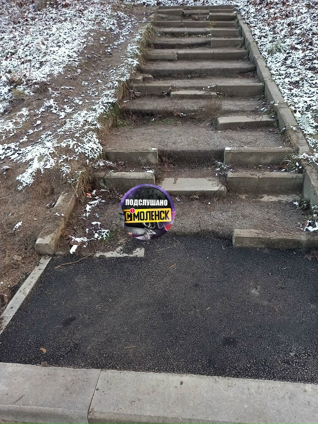 На улице Дзержинского ремонтируют проезжую часть и тр?...