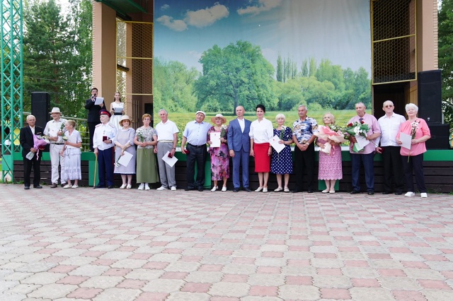 ?С любовью и теплом отметили День семьи, любви и верно...