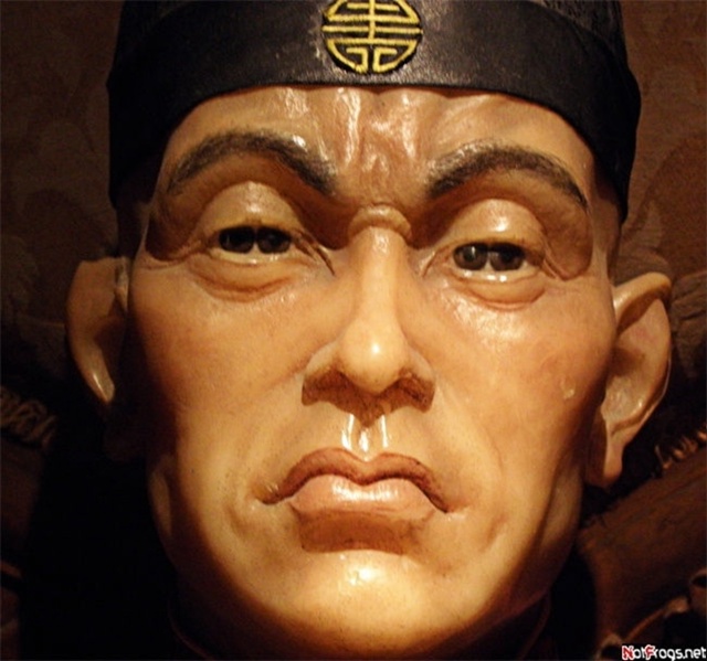 Китаец Лью Чунг (Liu Ch'ung), занимавший должность китайско?...