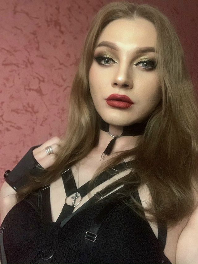 Четверо молодых людей задохнулись в гараже
Два 20-лет?...