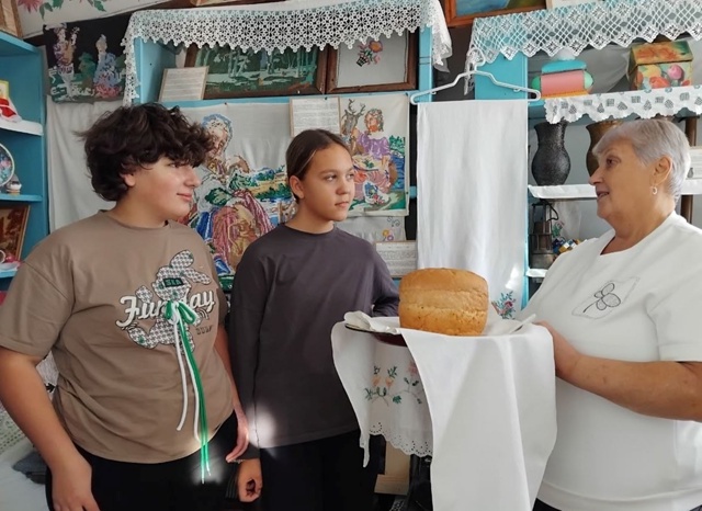 В Даурской библиотеке отпраздновали всемирный День хл...