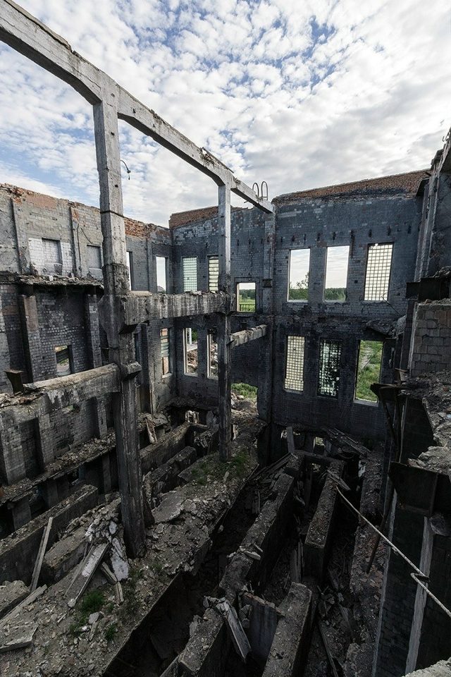 Всё что ocталось от Цeнтральной обогатительной фабрики ...