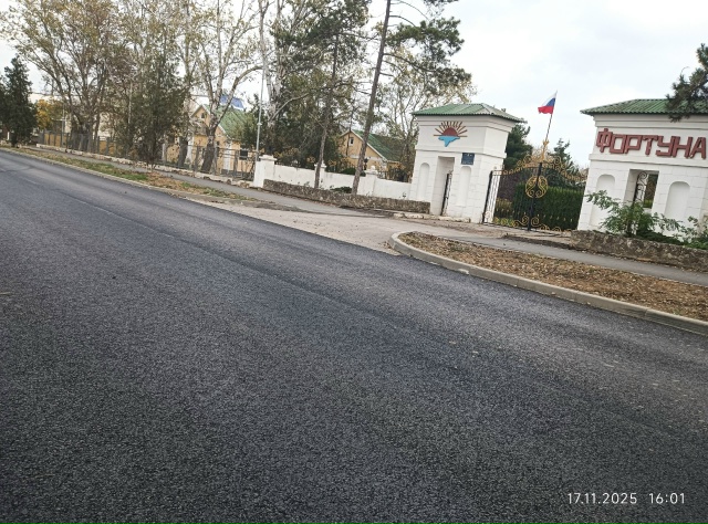 Аллея Дружбы, лот 2
Сегодня бригада асфальтеров Азимут...