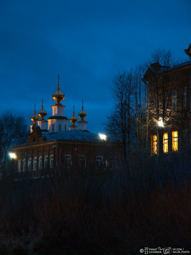 Купола Успенской церкви
г. Кунгур, ноябрь, 2023 год
📸Рин...