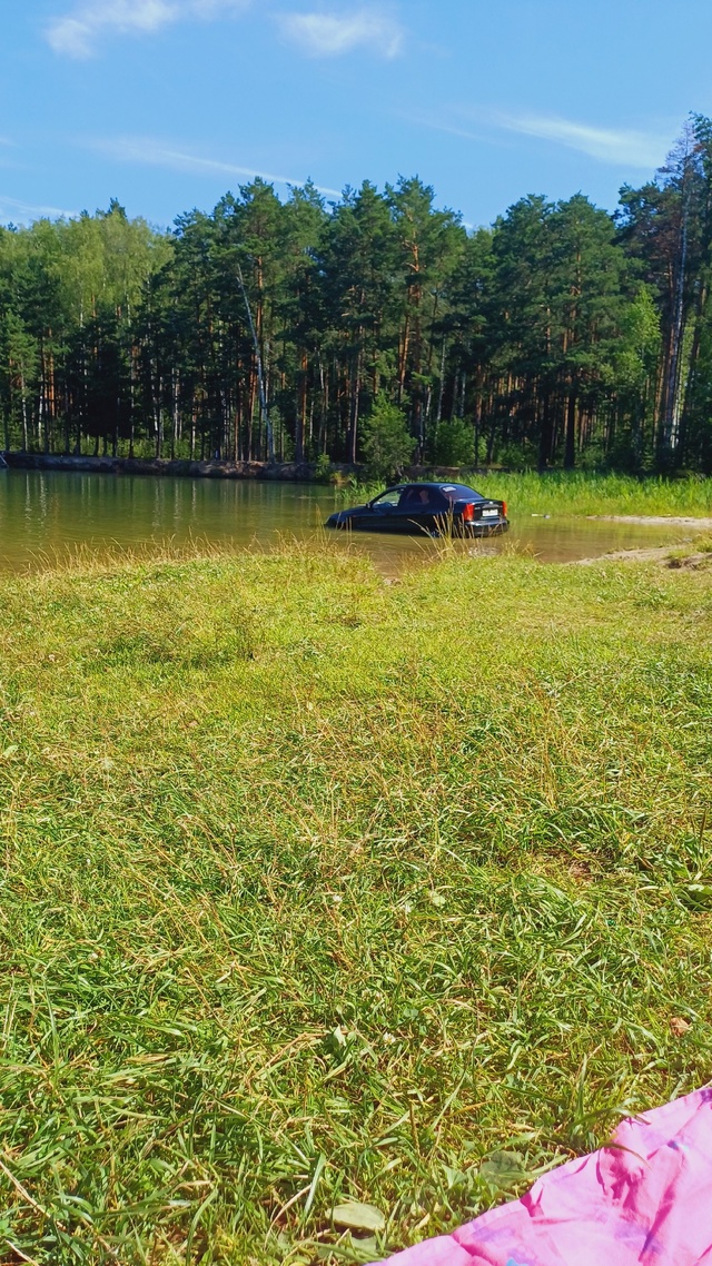 Анонимно
Озеро Голубое 10 июля, 10 утра