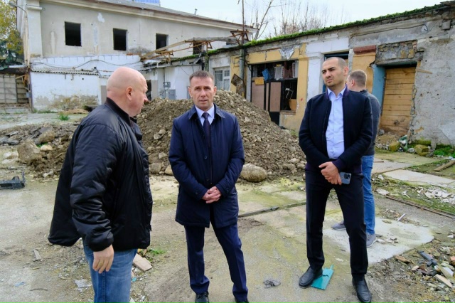 Всё идёт по плану! В Ялте продолжается реконструкция а?...