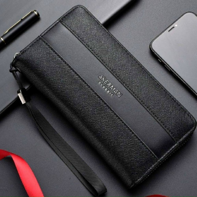 Добрый день, сегодня примерно в 15:40 на улице верхняя 32 о...