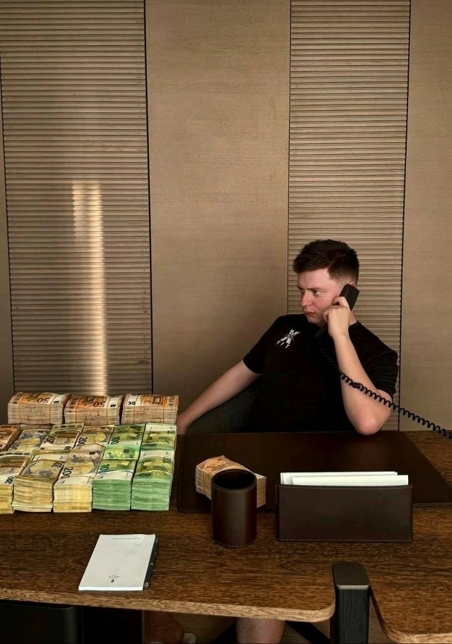 😱Помните Дашу которая забеременела в 13?
Так вот, оказы...