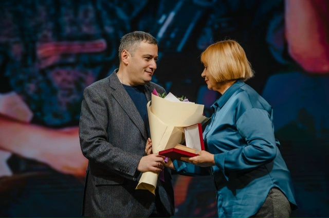 🎖Александр Хинштейн вручил награды матерям защитник?...