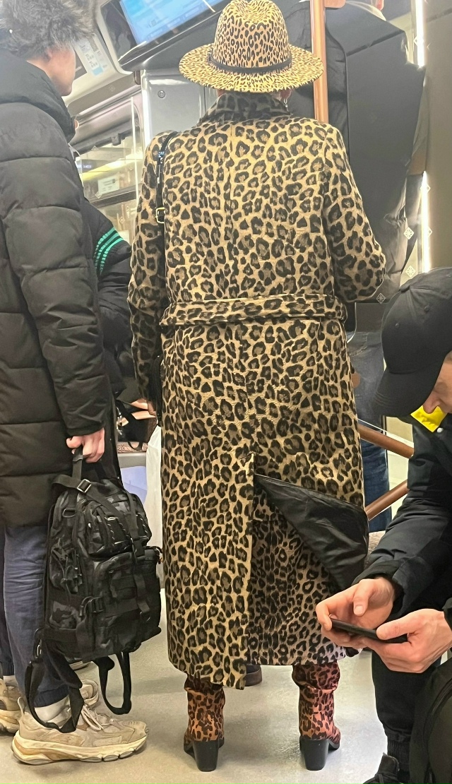 Очень гламурная дама🫣
Антон