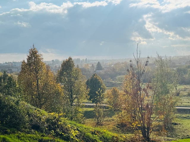 Новый парк «Ласки» раскрасился в осенние краски! 🍂 От?...