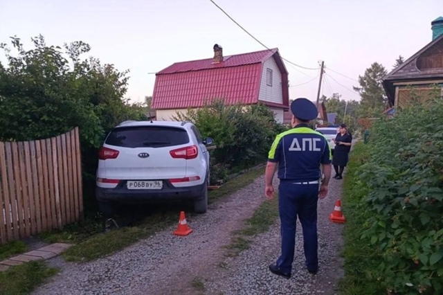 ❗️Под Нижним Тагилом 17-летняя девушка без прав сбила ?...