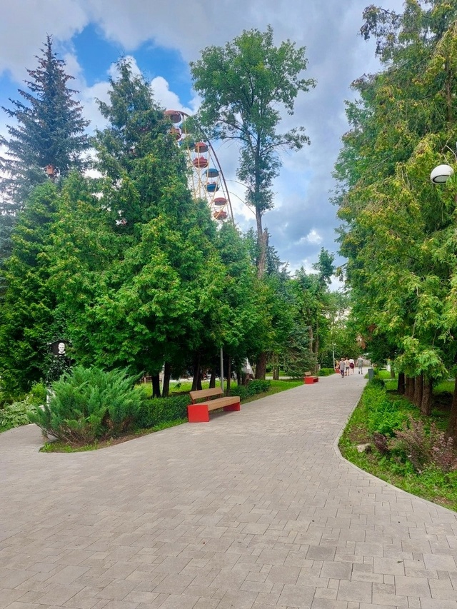 Доброе утро, родниковцы! 🌄
Понедельник встречает на?...