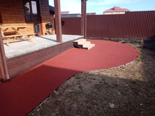 Укладка резиновой крошки, бесшовное резиновое покрыти...