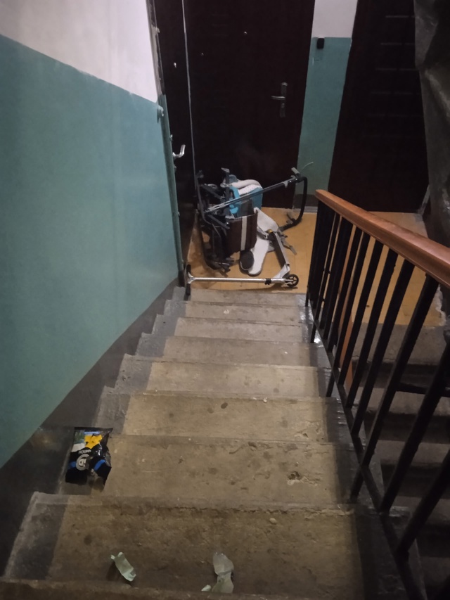 Здравствуйте, кто такой храбрый и бессмертный.? Вам не ?...