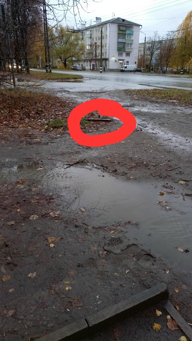 ❗ Открытый люк на Моховой! Анон.