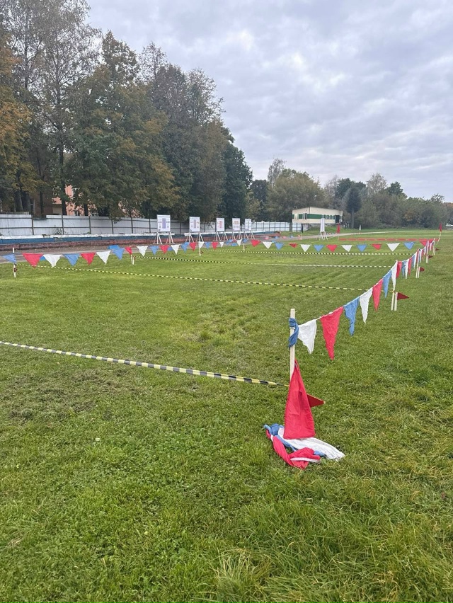 Это что за красота на стадионе ?Что за праздник ?Денег м...