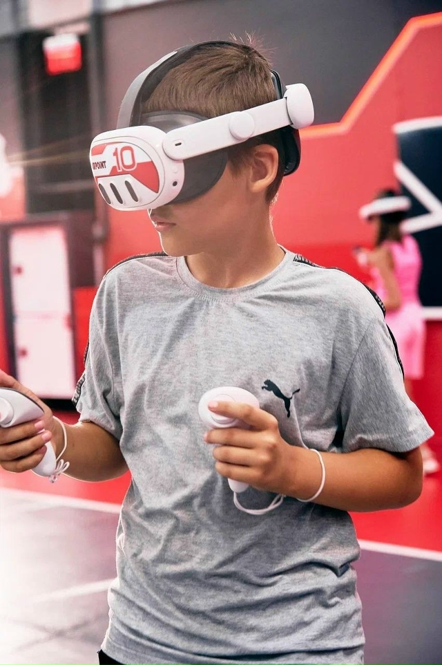 Не дома же праздновать?! ?
Когда за окном холодно и мо?...