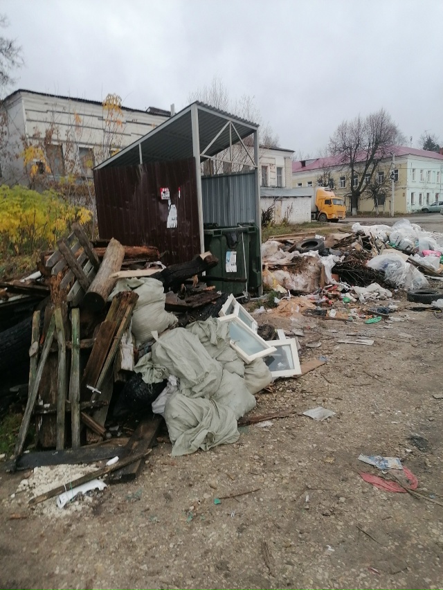 ❗ Крик души!
Свалка стала еще больше! Сваливают все и в...