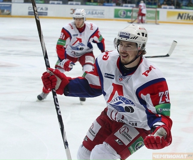 Начал играть в хоккей в пять лет в родном Рыбинске... С?...