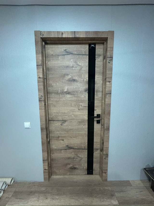 📌Ознакомиться с ассортиментом дверей можно в магази...