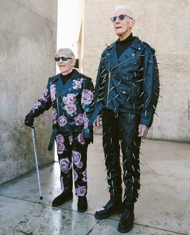 Если старость, то только такая!
Эта парочка точно не см...