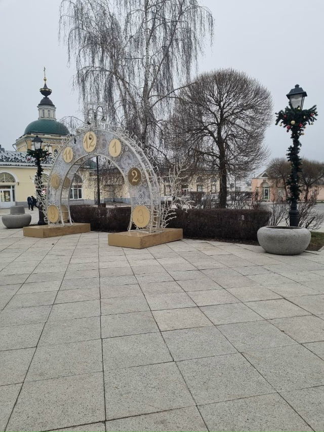 Коломна наряжается к Новому году 🎇
В Коломне не ути...