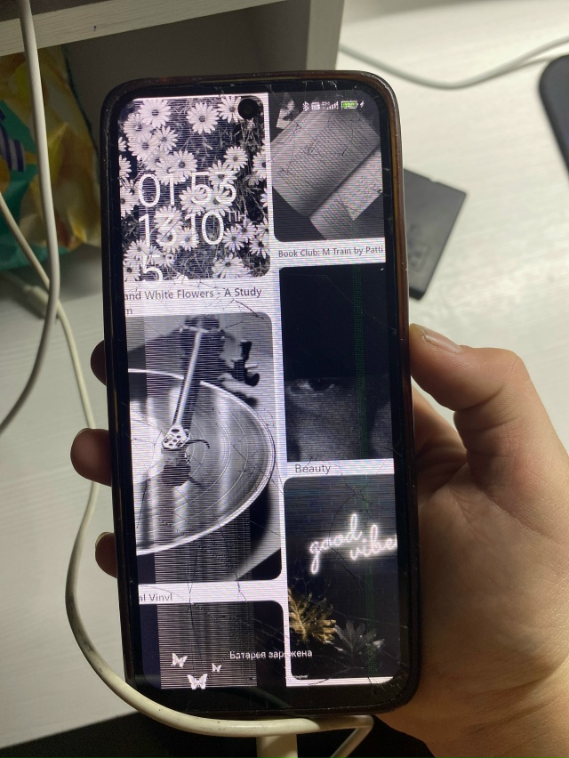 Найден телефон в автобусе номер 80 когда ехал на сидени?...