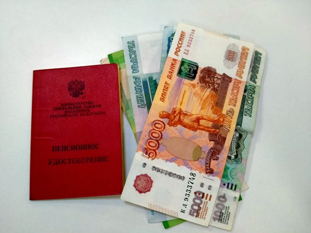 ❗️Нужно родить 20 детей для пенсии в 38 000 рублей, заявил...