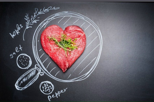 Требуется продавец в мясной магазин, график работы 2/2 с...