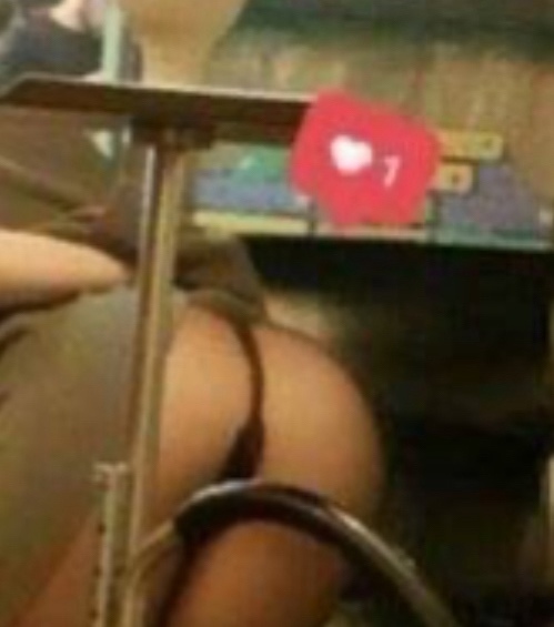 Понравился калик хочет дать чаевые , но не деньгами 😬