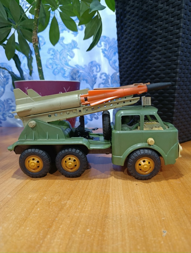 Этой машинке больше полувека. В СССР умели делать таки?...