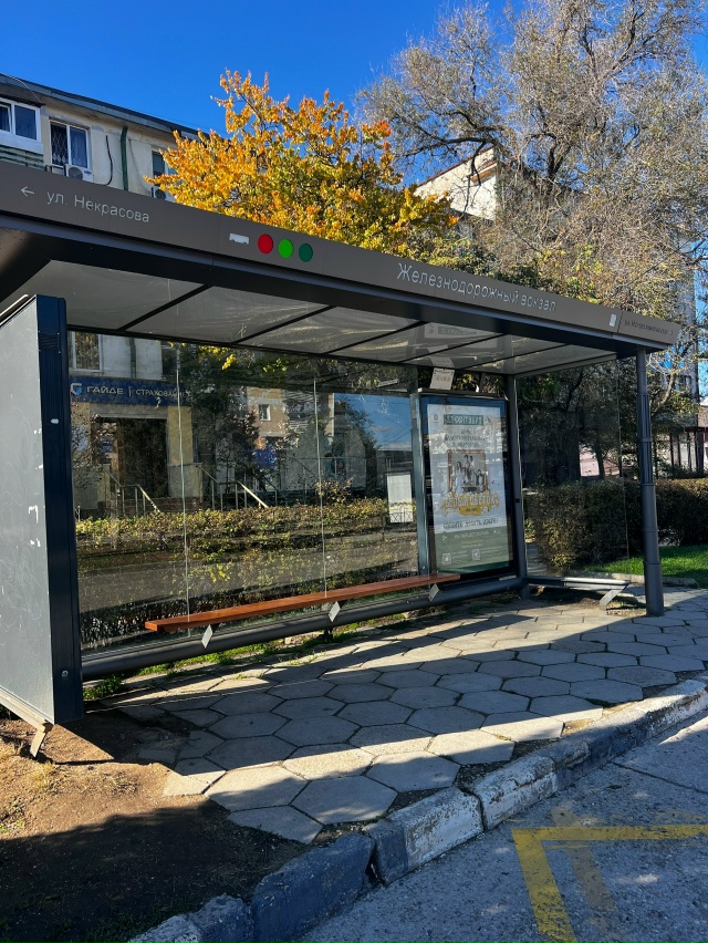 Забыла мама важную папку с оригиналами документов на д...