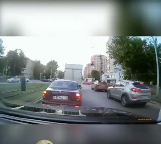 Ухх, вот это крутая расстяжечка..