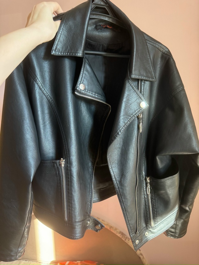 Здравствуйте, с 24.10 по 25.10 отдыхали в Кристалле и Бавар?...