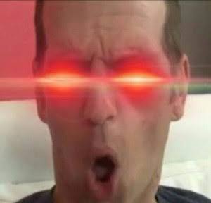 Учёные нашли способ исправлять зрение без лазера — с помощью… слабого тока
- Под его действием рого