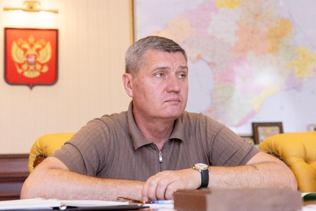 В сфере жилищно-коммунального хозяйства. Будет отремо?...