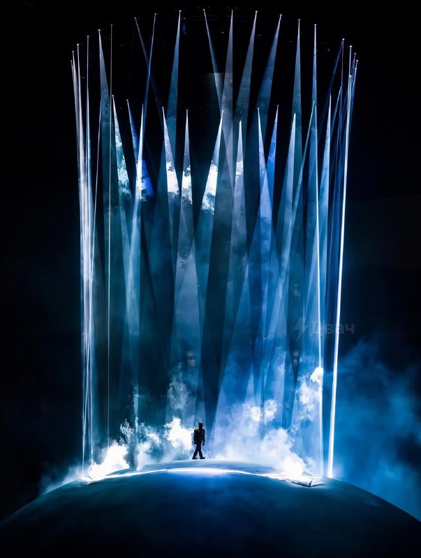 В Сети вовсю обсуждают свежий концерт Канье Уэста — судя по всему, после прошлых зашкваров рэпер взя