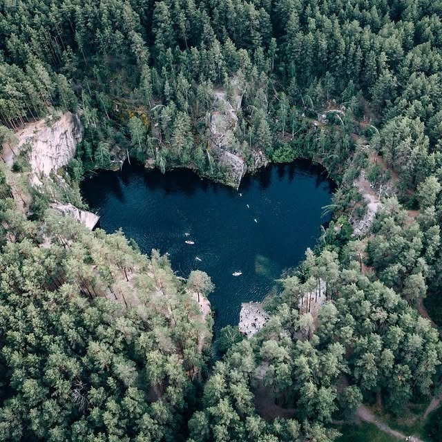Сердце Урала - озеро Тальков Камень ❤️
📸: Яранцев Яко...