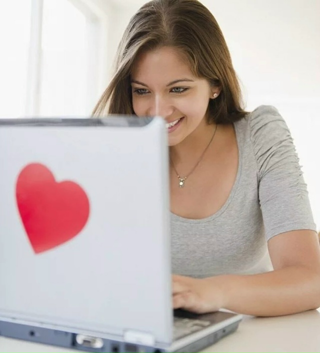 Онлайн-романтика трещит по лайкам — число пользовател...