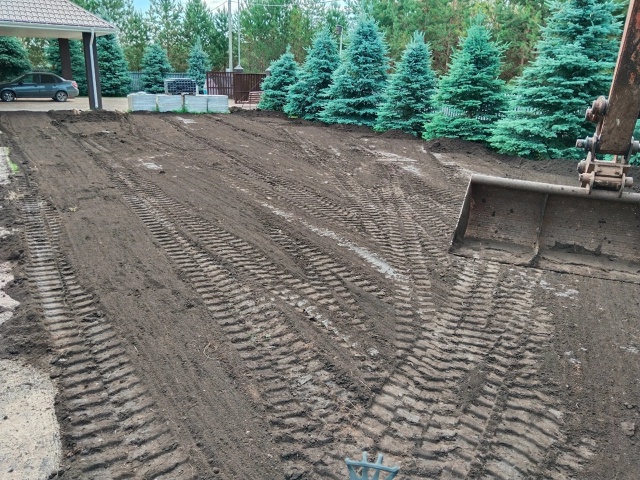 УСЛУГИ МИНИЭКСКАВАТОРА, УСЛУГИ МИНИ ПОГРУЗЧИКА, мален?...