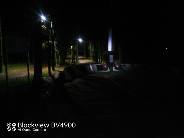 Ну ,что это такое? ,место захоронения защитников Волхов...