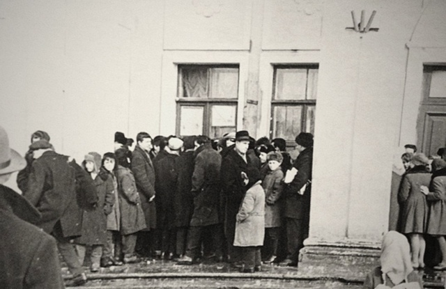 1965 год. Д.К. Спутник-за билетами...давно было.