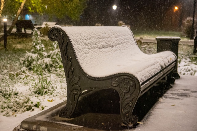 Тихие улицы Чусового, засыпанные первым снегом
Фото: С...